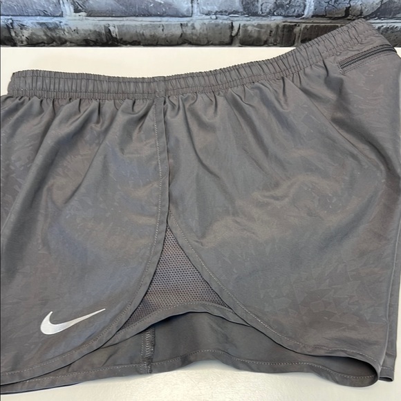 Nike Gray‎ Running Shorts - Picture 10 of 10